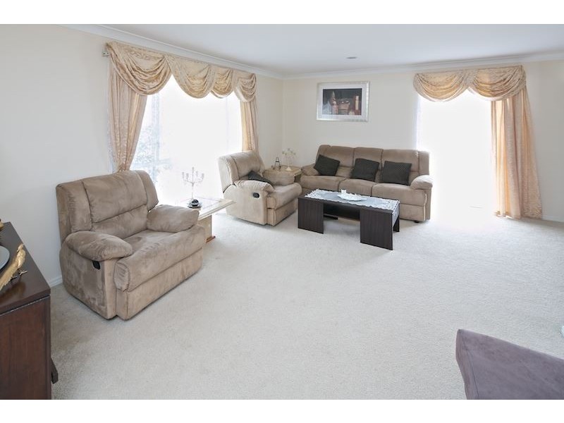 6 Coen Place, Helensvale QLD 4212