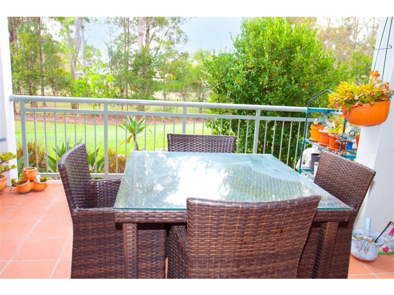 76 Chichester Ave, Arundel QLD 4214