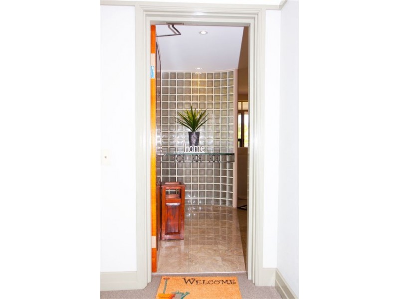 76 Chichester Ave, Arundel QLD 4214