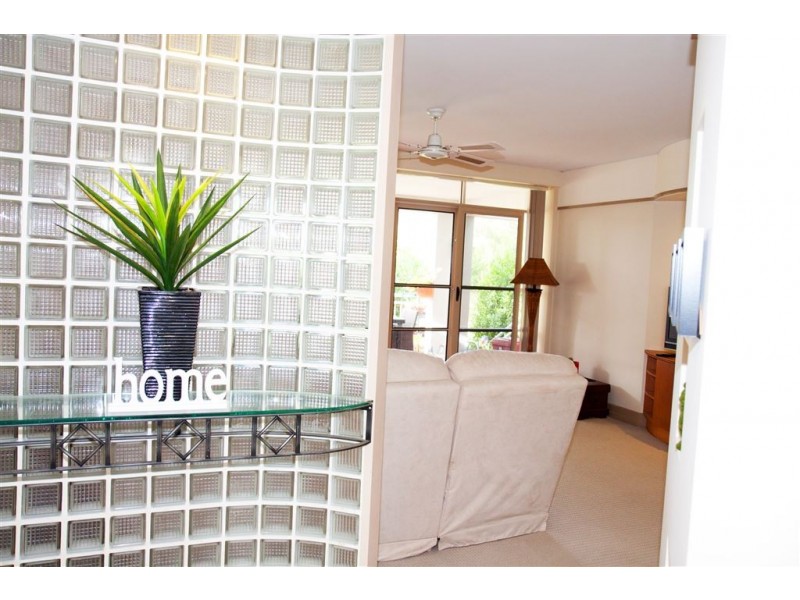 76 Chichester Ave, Arundel QLD 4214