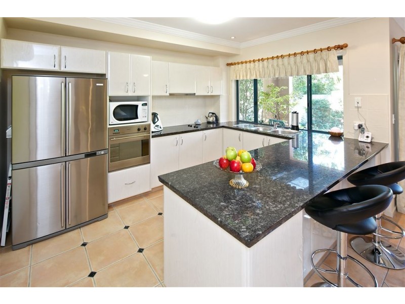 26/117 Palm Meadows Drive, Carrara QLD 4211