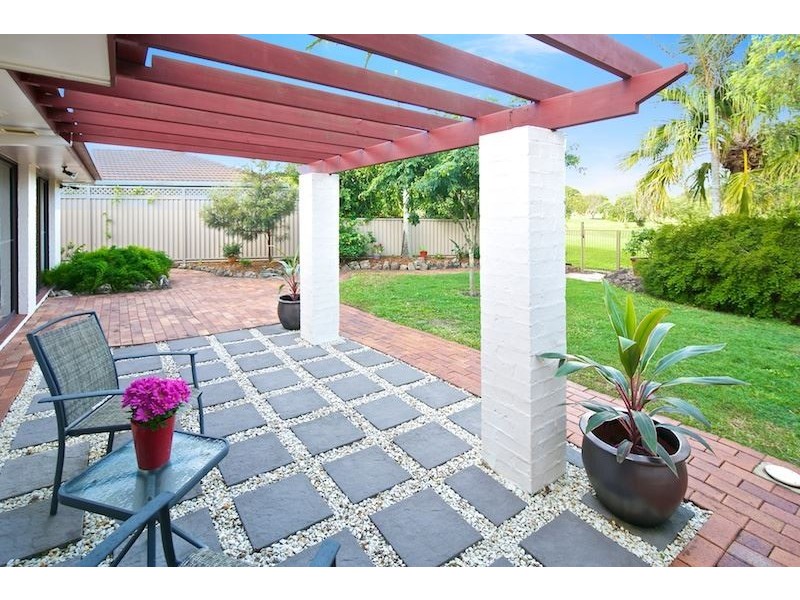 9 Cadell Drive, Helensvale QLD 4212