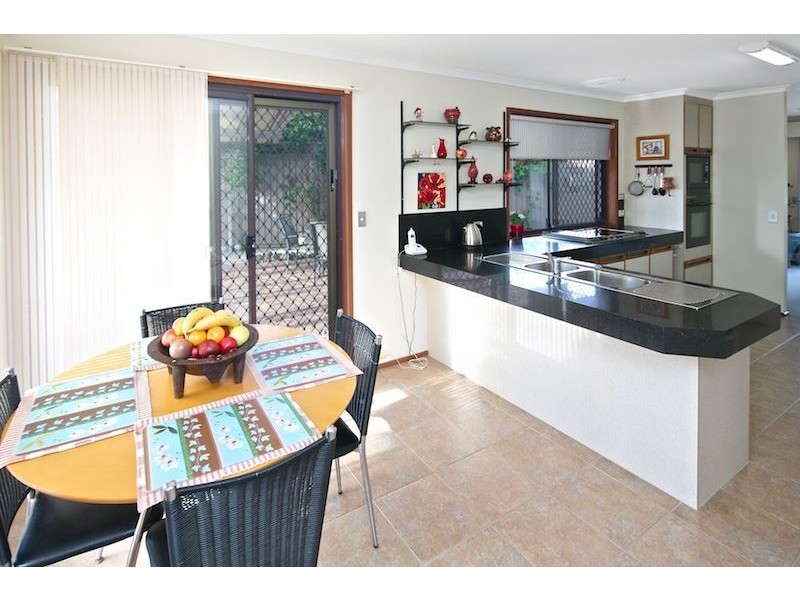 9 Cadell Drive, Helensvale QLD 4212