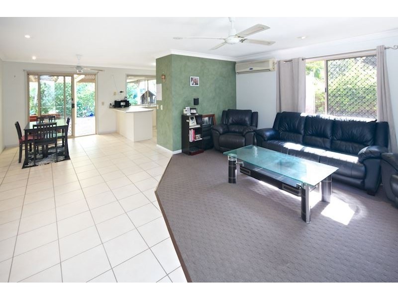 24 Catani Place, Helensvale QLD 4212