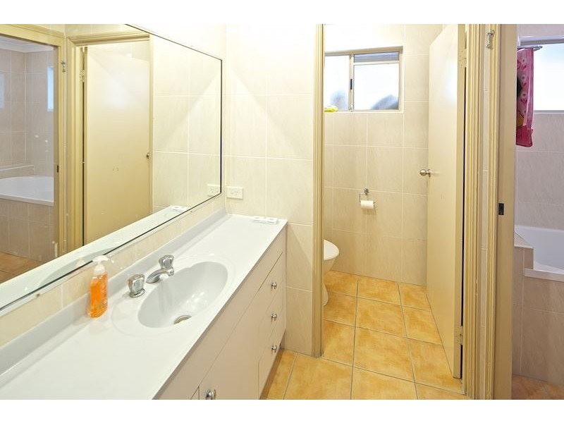 24 Catani Place, Helensvale QLD 4212
