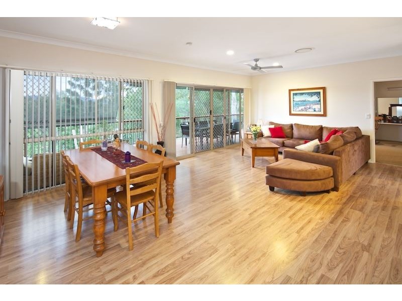 10 Katoomba Court, Helensvale QLD 4212