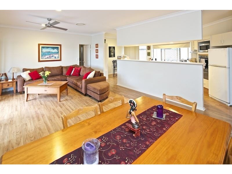 10 Katoomba Court, Helensvale QLD 4212