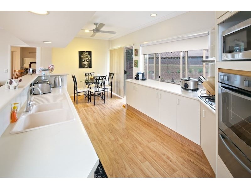 10 Katoomba Court, Helensvale QLD 4212