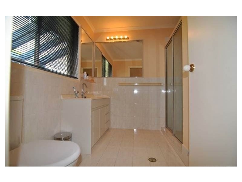 11 Tibouchina Court, Helensvale QLD 4212