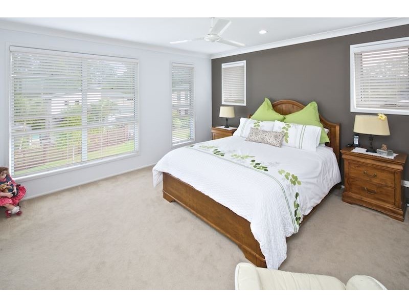 16 Calypso Court, Oxenford QLD 4210