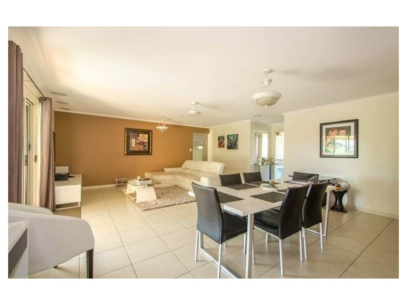 21 Palmerston Drive, Oxenford QLD 4210