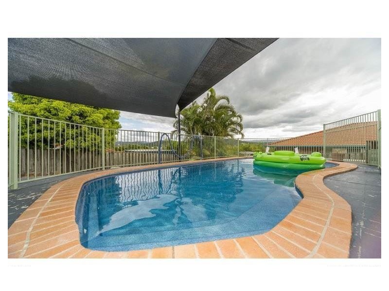 21 Palmerston Drive, Oxenford QLD 4210