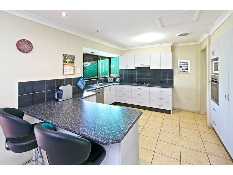21 Barradine Crescent, Helensvale QLD 4212