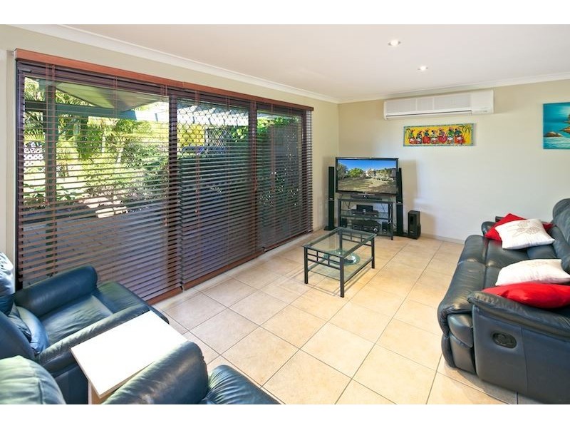 21 Barradine Crescent, Helensvale QLD 4212
