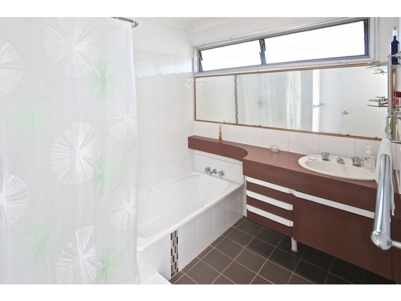 21 Barradine Crescent, Helensvale QLD 4212