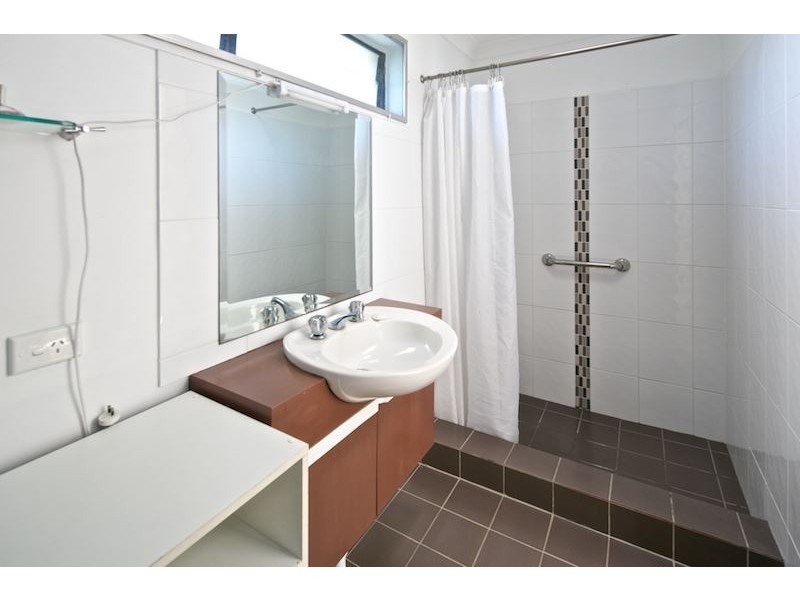 21 Barradine Crescent, Helensvale QLD 4212