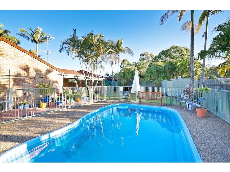 16 Minden Crescent, Helensvale QLD 4212