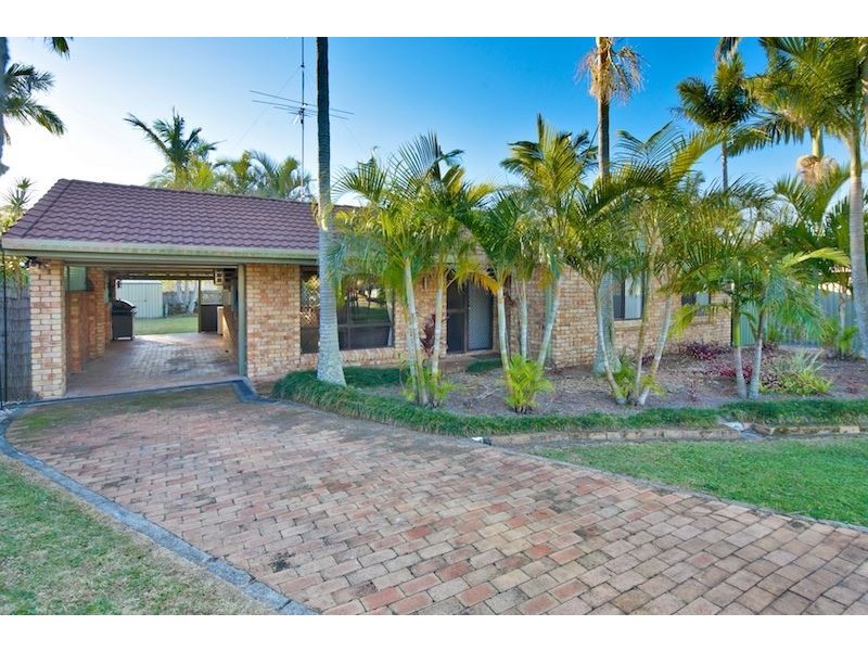 16 Minden Crescent, Helensvale QLD 4212