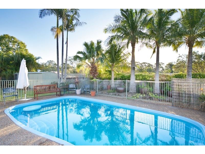 16 Minden Crescent, Helensvale QLD 4212