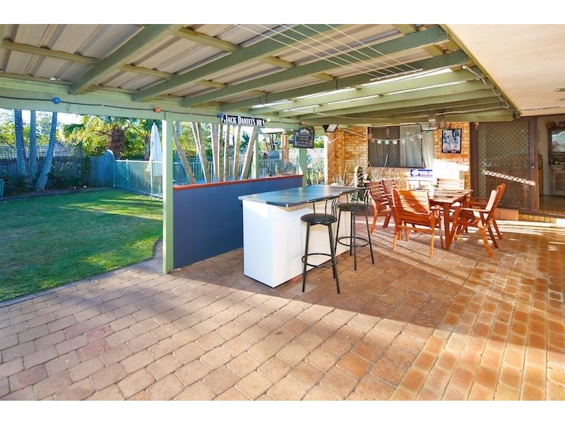 16 Minden Crescent, Helensvale QLD 4212