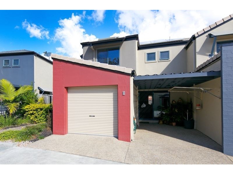 8/1 Pinecrest Court, Oxenford QLD 4210