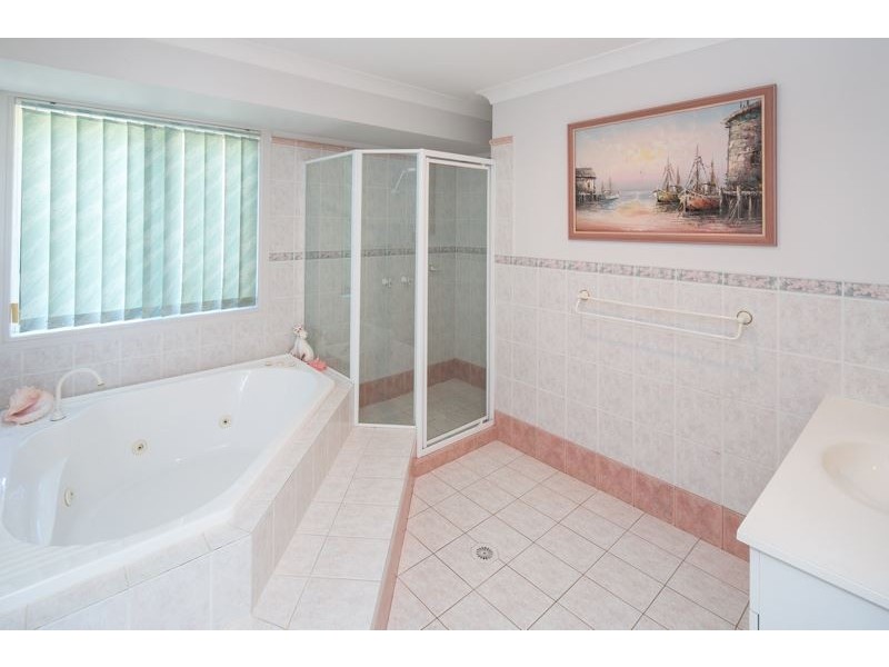 3 Urangan Court, Helensvale QLD 4212