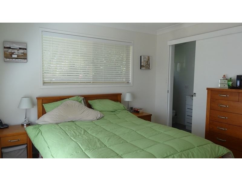 21 Cootharaba Drive, Helensvale QLD 4212