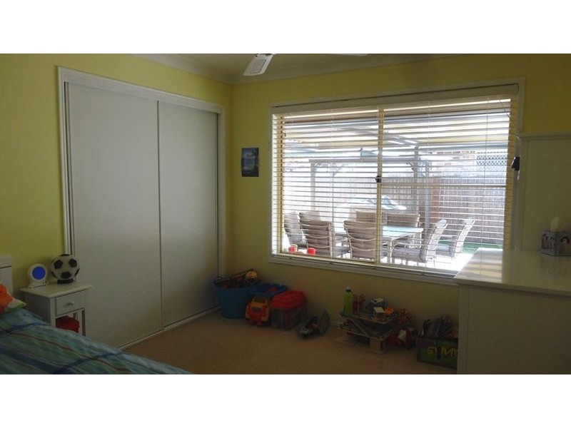 21 Cootharaba Drive, Helensvale QLD 4212