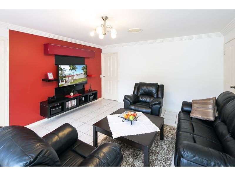 50 Latrobe Avenue, Helensvale QLD 4212