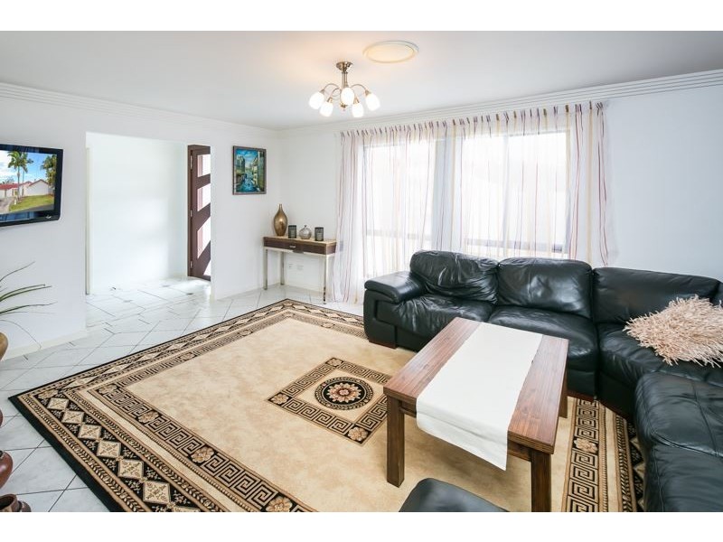 50 Latrobe Avenue, Helensvale QLD 4212