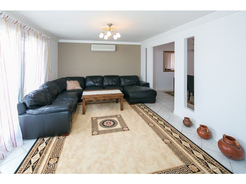 50 Latrobe Avenue, Helensvale QLD 4212
