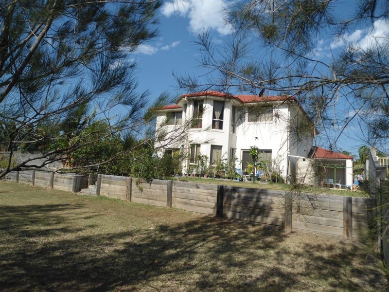 1 Ben Dalley Drive, Helensvale QLD 4212