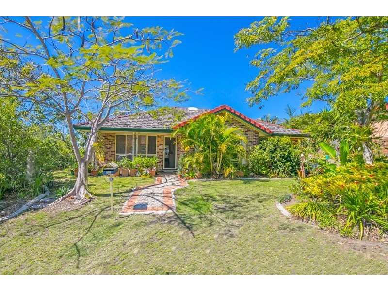 17 Doyalson Place, Helensvale QLD 4212