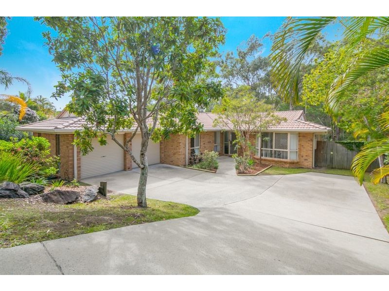 6 Kosciusko Crescent, Southport QLD 4215