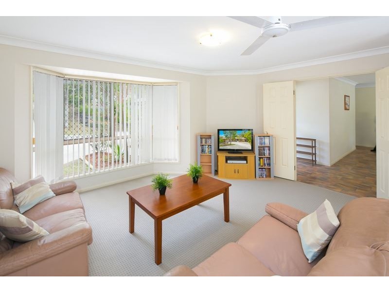 6 Kosciusko Crescent, Southport QLD 4215