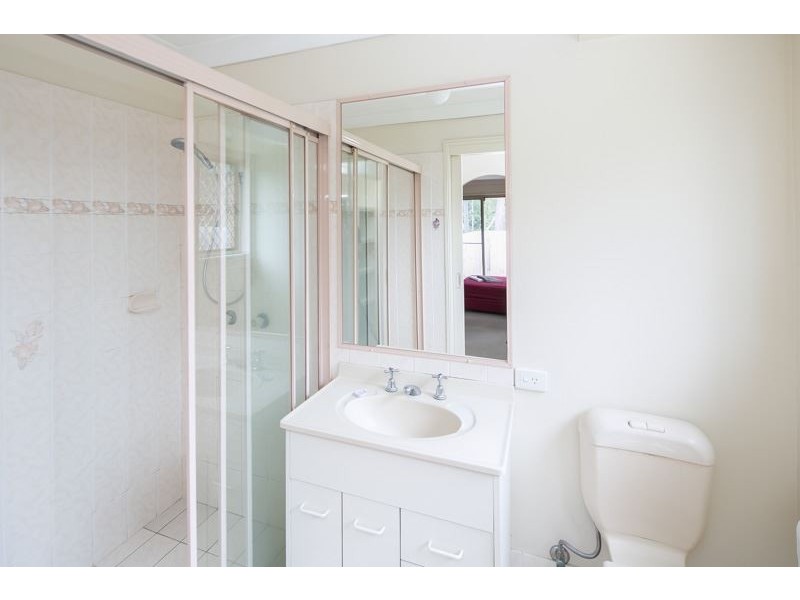 6 Kosciusko Crescent, Southport QLD 4215