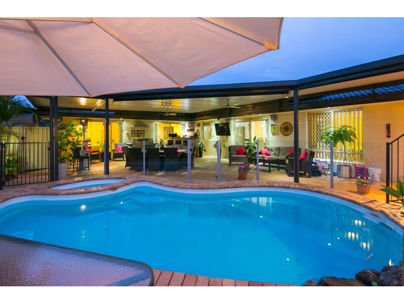 17 Tibouchina Court, Helensvale QLD 4212