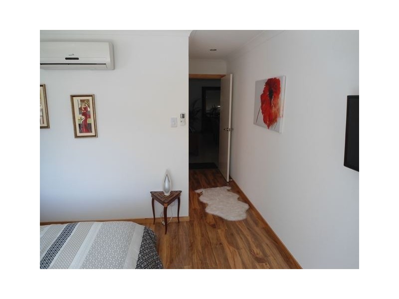 1/39 Castlereagh Close, Pacific Pines QLD 4211