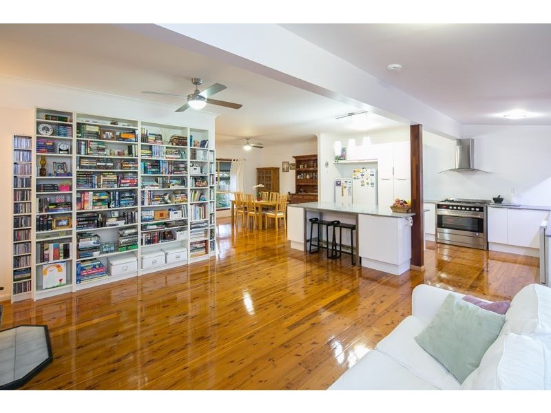 72 Tamworth Drive, Helensvale QLD 4212