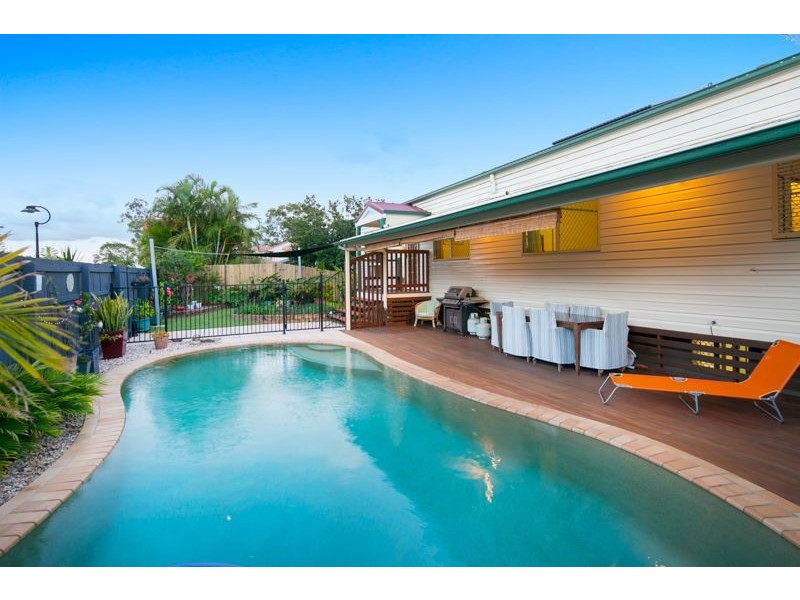 72 Tamworth Drive, Helensvale QLD 4212