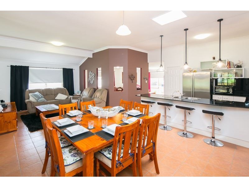 26 Cootharaba Drive, Helensvale QLD 4212