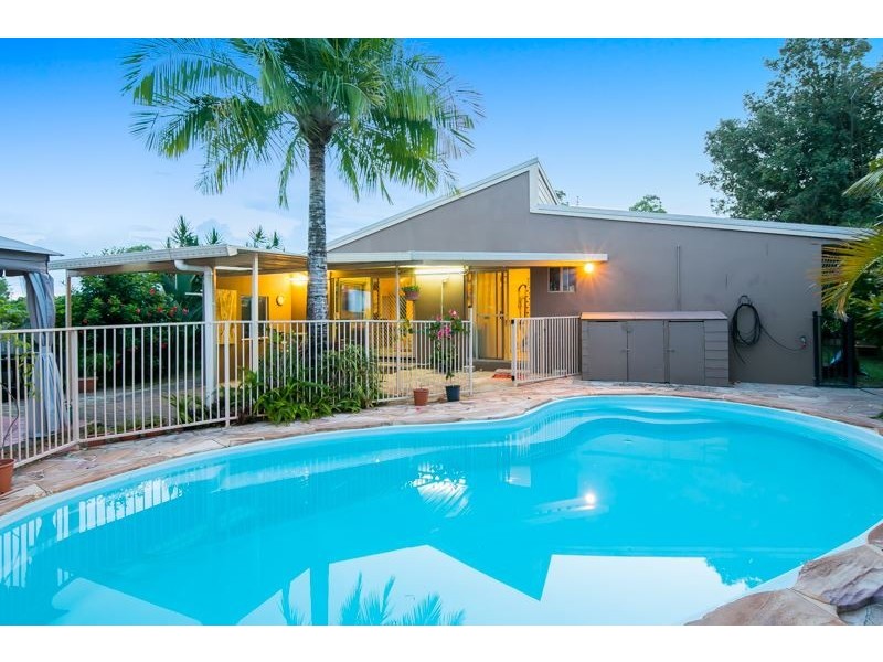 15 Tanunda Drive, Helensvale QLD 4212