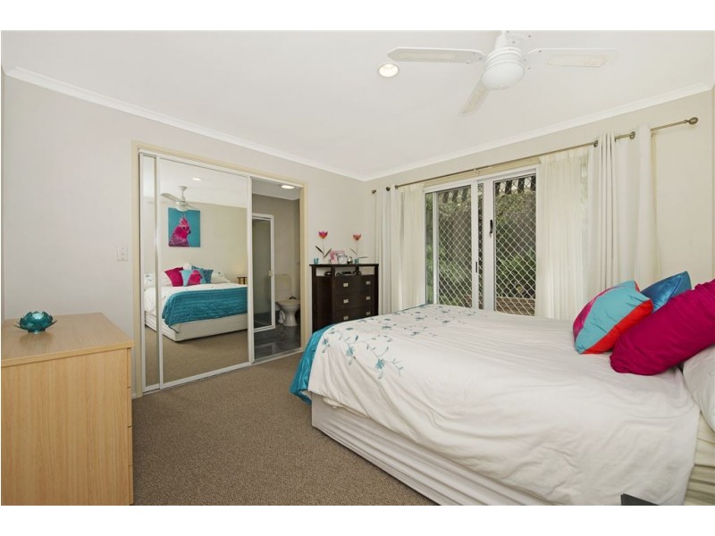 15 Tanunda Drive, Helensvale QLD 4212