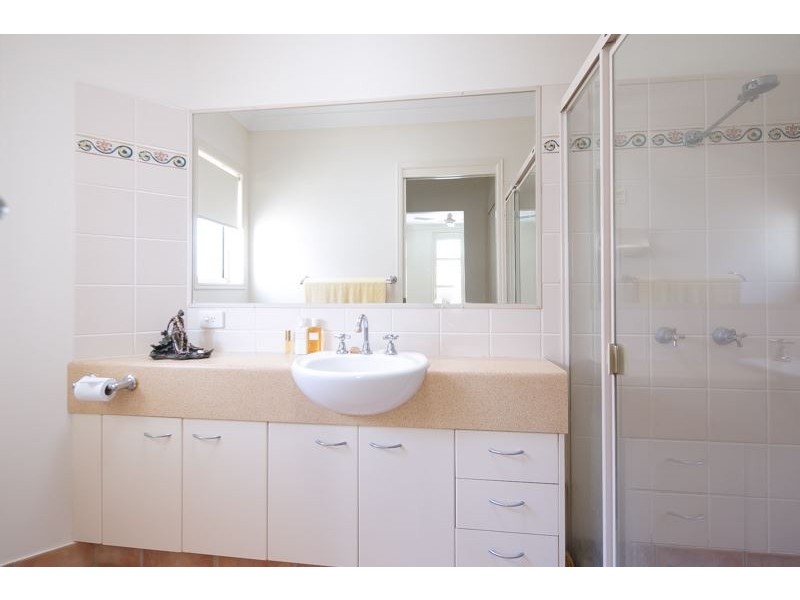 22 Wandilla Drive, Helensvale QLD 4212