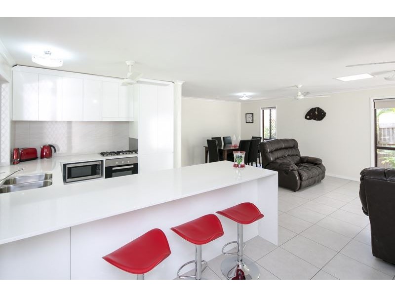 6 Agatha Court, Oxenford QLD 4210