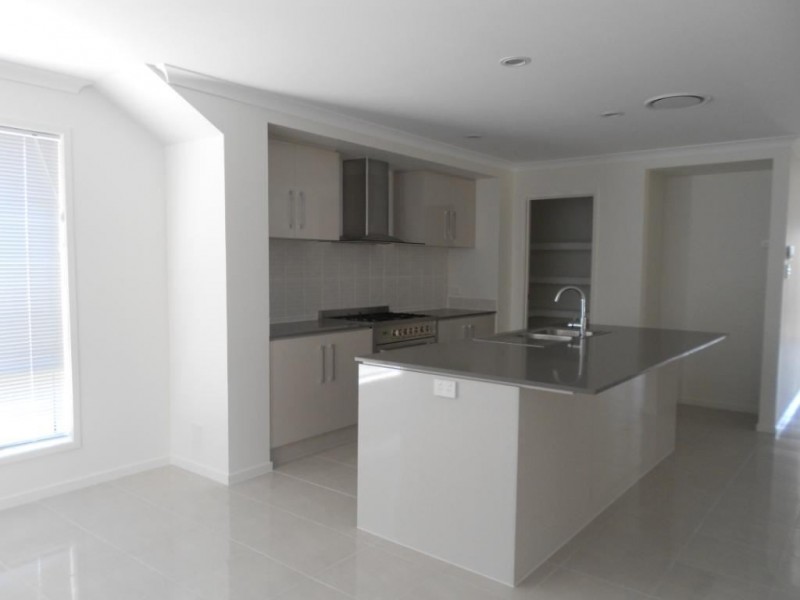 1 Laxon Lane, Willow Vale QLD 4209