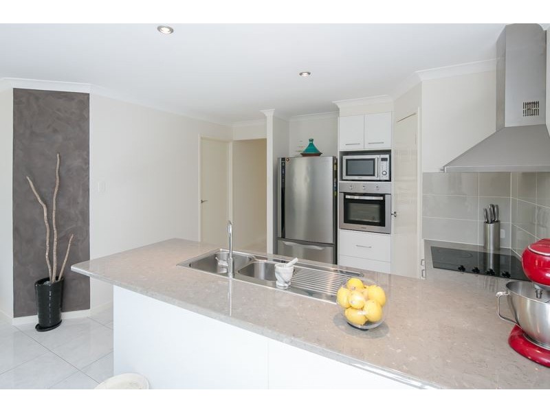 14 Catani Place, Helensvale QLD 4212