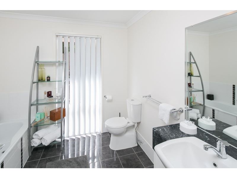 14 Catani Place, Helensvale QLD 4212