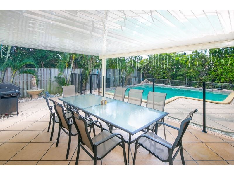 4 Broxbourne Place, Oxenford QLD 4210