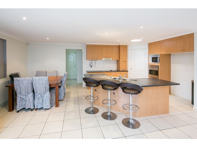 4 Broxbourne Place, Oxenford QLD 4210